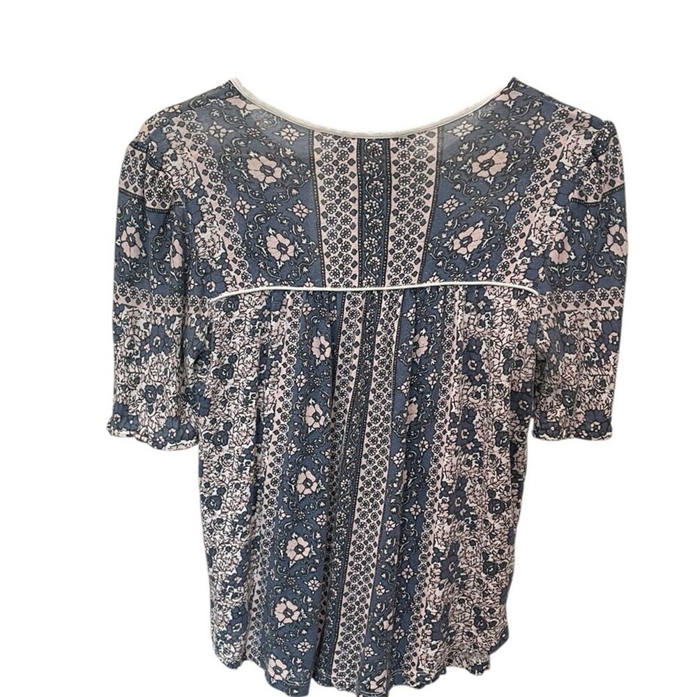 Lucky Brand Blue Pink Floral Peasant Top XS Keyhole Tie Front Boho Blouse - Picture 4 of 6